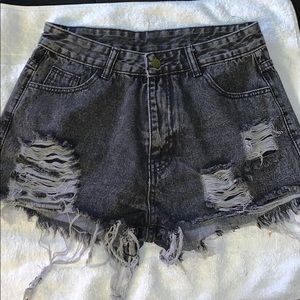 Stylish Ripped Shorts•